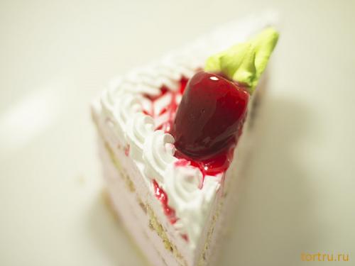 Торт "Клубника", Кондитерский цех Каньон, Белгород