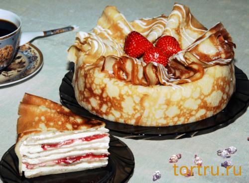 Торт "Славянский блинный с ягодами", На блюдечке, Зеленоград Торт "Славянский блинный с ягодами", На блюдечке, Зеленоград