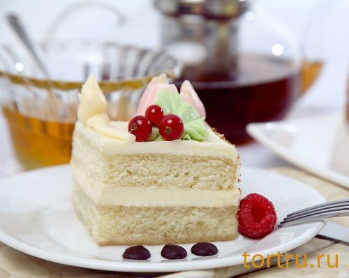 Торт "Бисквитно-кремовый", комбинат Добрынинский, Москва