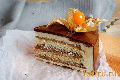 Торт "Три шоколада", кондитерская Лаверна