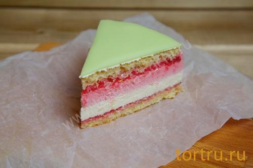 Торт "Милана (мятно-смородиновый)", кондитерская Лаверна Торт "Милана (мятно-смородиновый)", кондитерская Лаверна