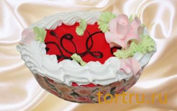 Торт "Йогуртовый Клубника", Кондитерский комбинат Ходынка, Sweet Bakery